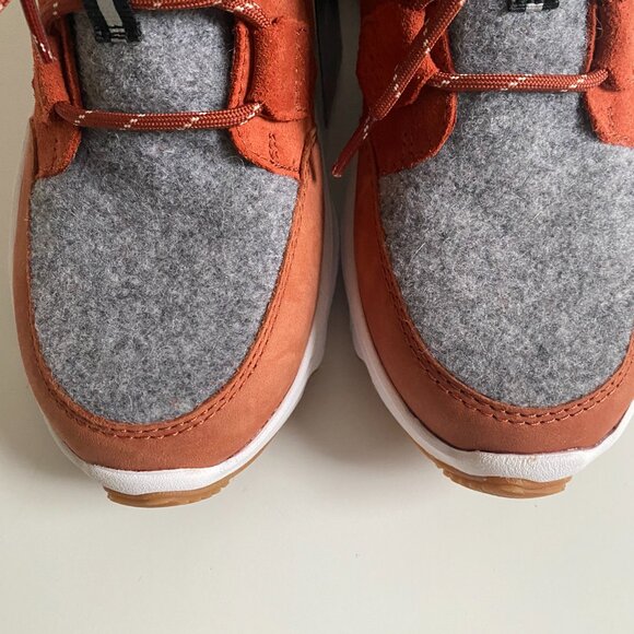 NWT Sorel Kinetic Breakthru Caribou Warp Red Chalk Women Leather Sneakers Sz 7.5 - Picture 11 of 16